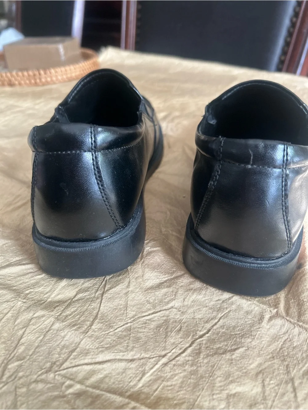 Buster Brown Boys Black Slip-On Dress Shoes size 6m.